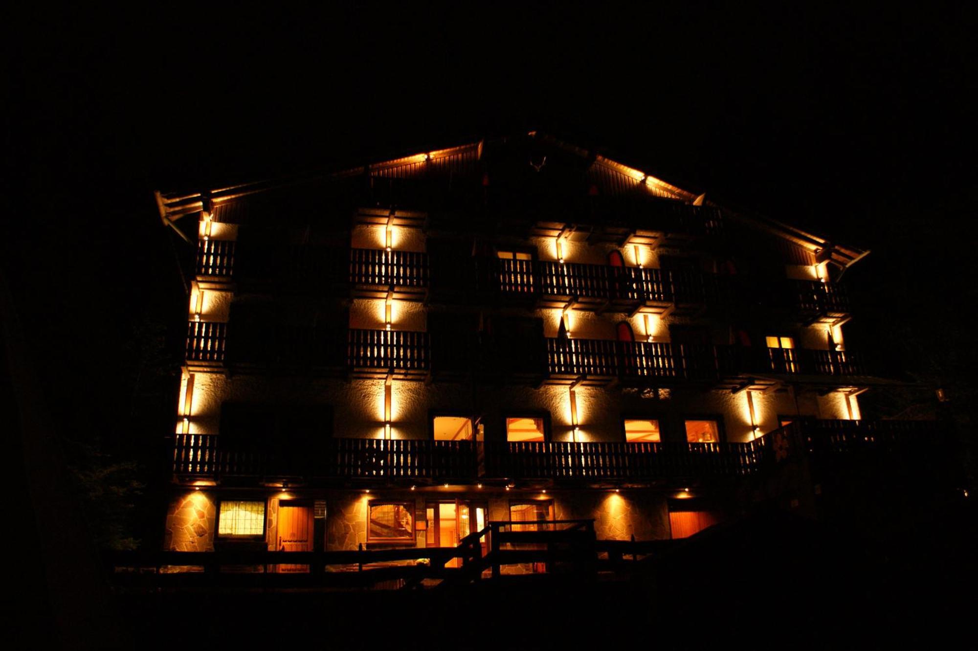 Wolffhotel Kopp Bagian luar foto